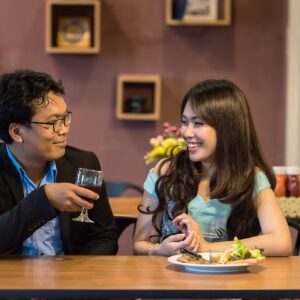 6 Formas Persuasivas de Começar uma Conversa com Qualquer Pessoa – Exemplos e Perguntas